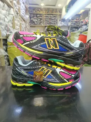 New Balance 1906R