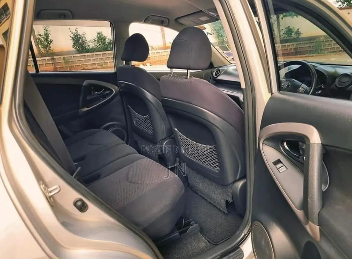 Toyota RAV4 2008 Silver