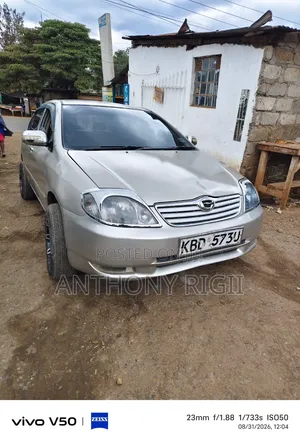 Toyota Corolla 2004 Gold