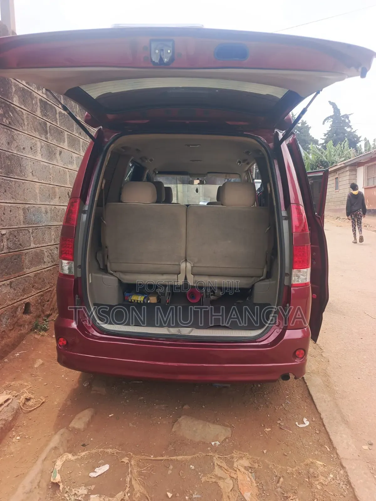 Toyota Noah 2016 Maroon