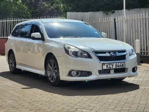 Subaru Legacy 2.5i Limited 2013 Pearl