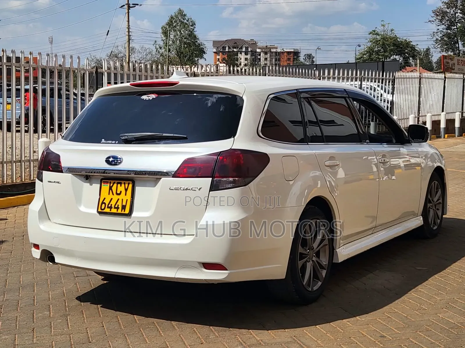 Subaru Legacy 2.5i Limited 2013 Pearl