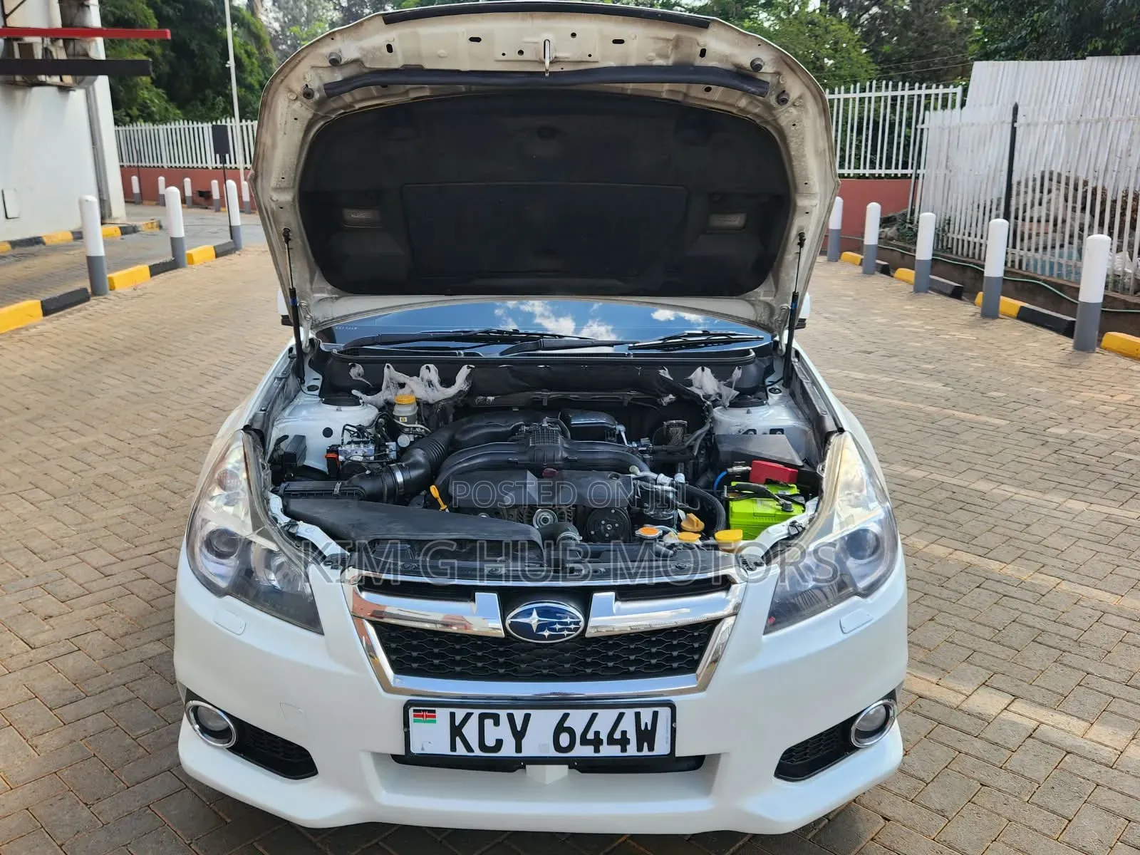 Subaru Legacy 2.5i Limited 2013 Pearl