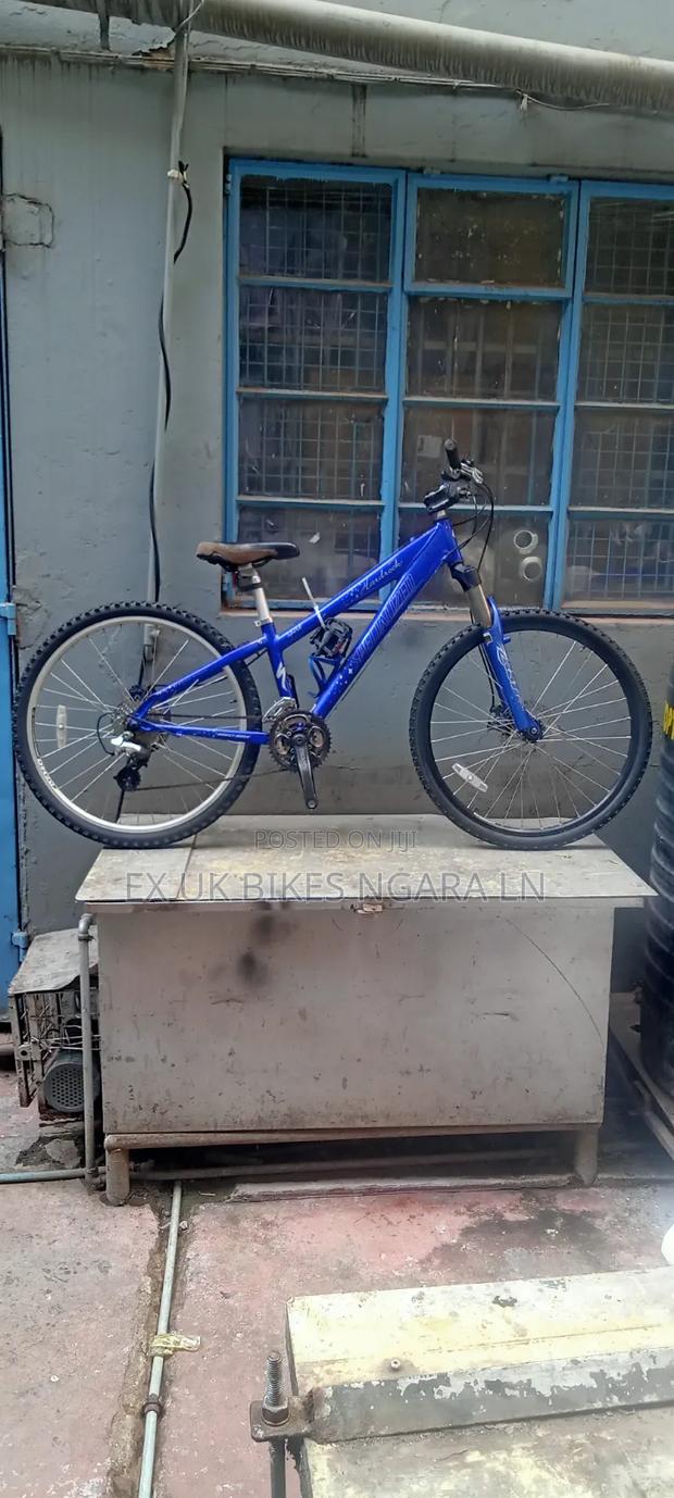 Ex Uk Size 26 Aluminum Specialized Bicycle - main view