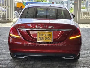 Mercedes-Benz C200 2020 Red