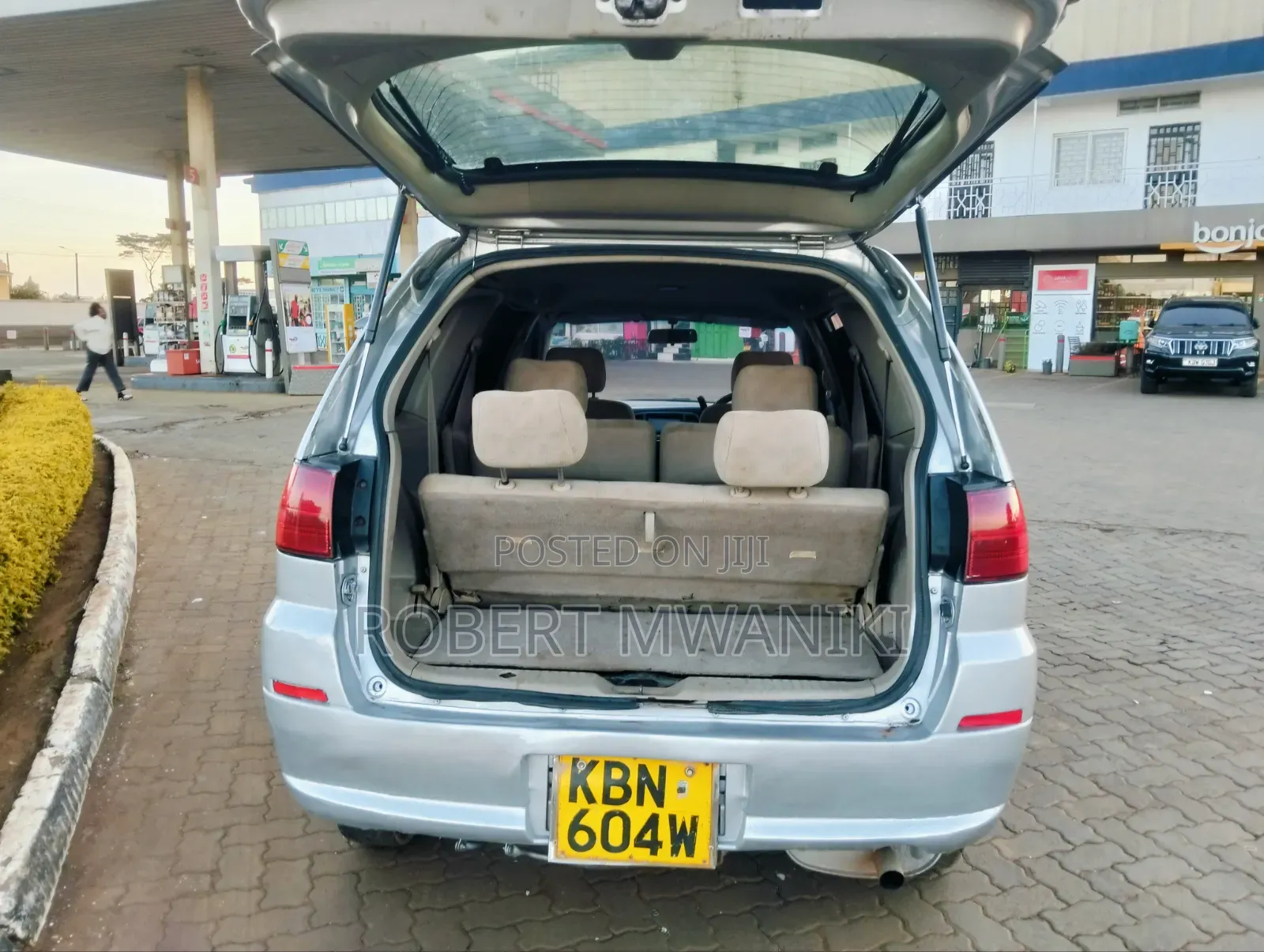 Nissan Liberty 2004 Silver