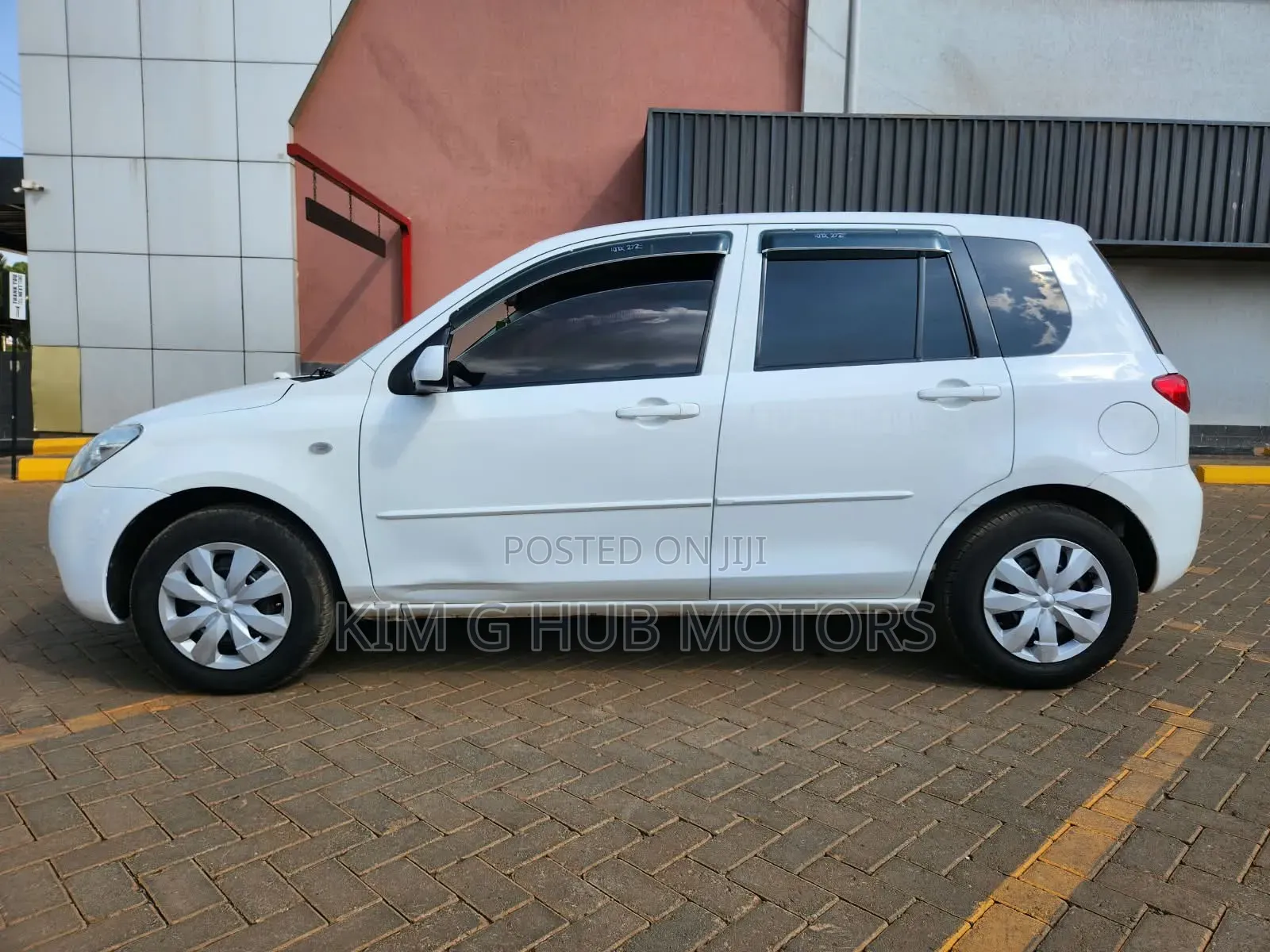 Mazda Demio 2006 Pearl