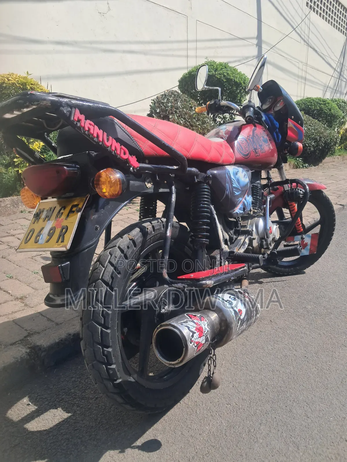 Bajaj Boxer 150 UG 2024 Red