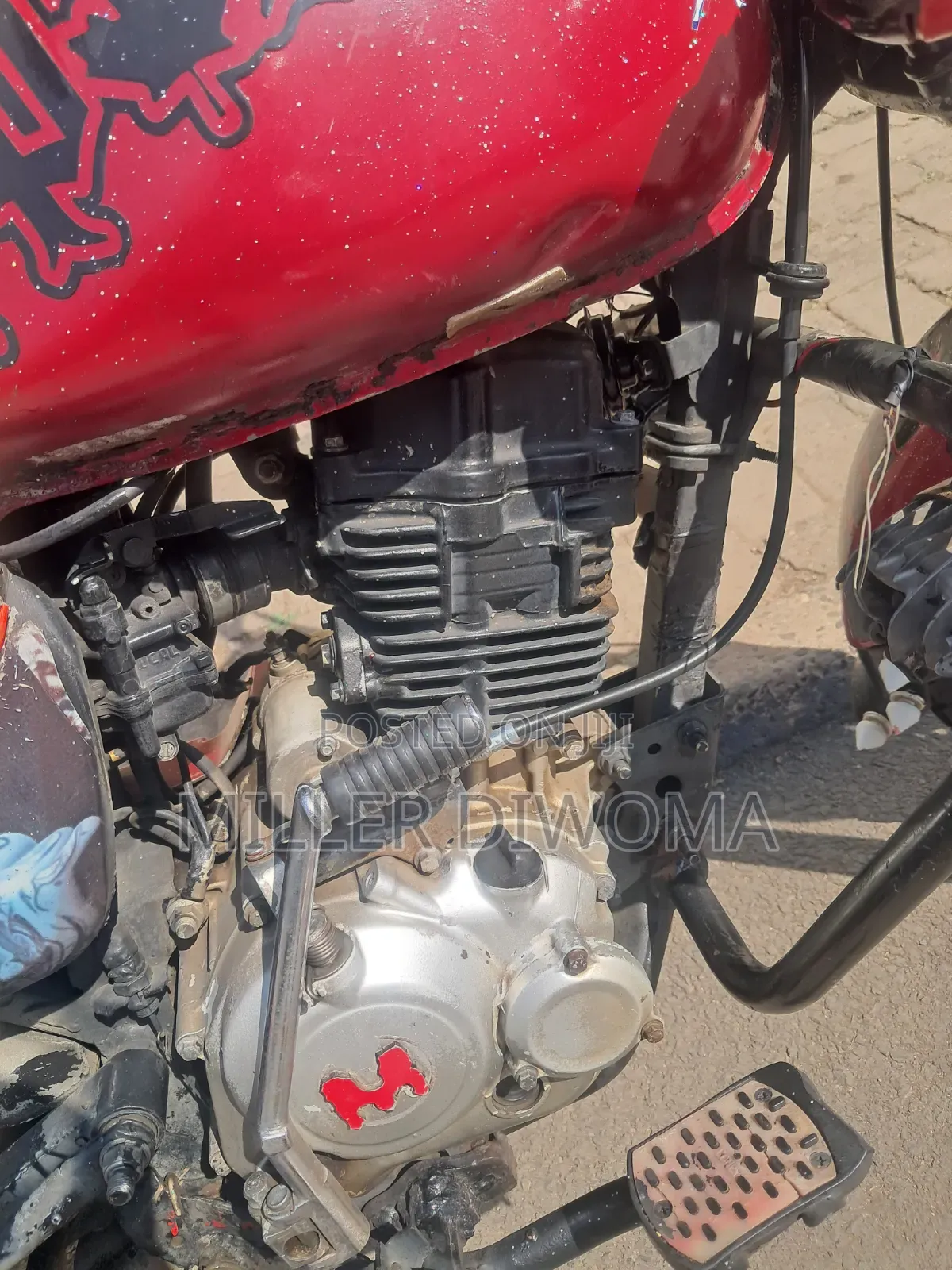 Bajaj Boxer 150 UG 2024 Red