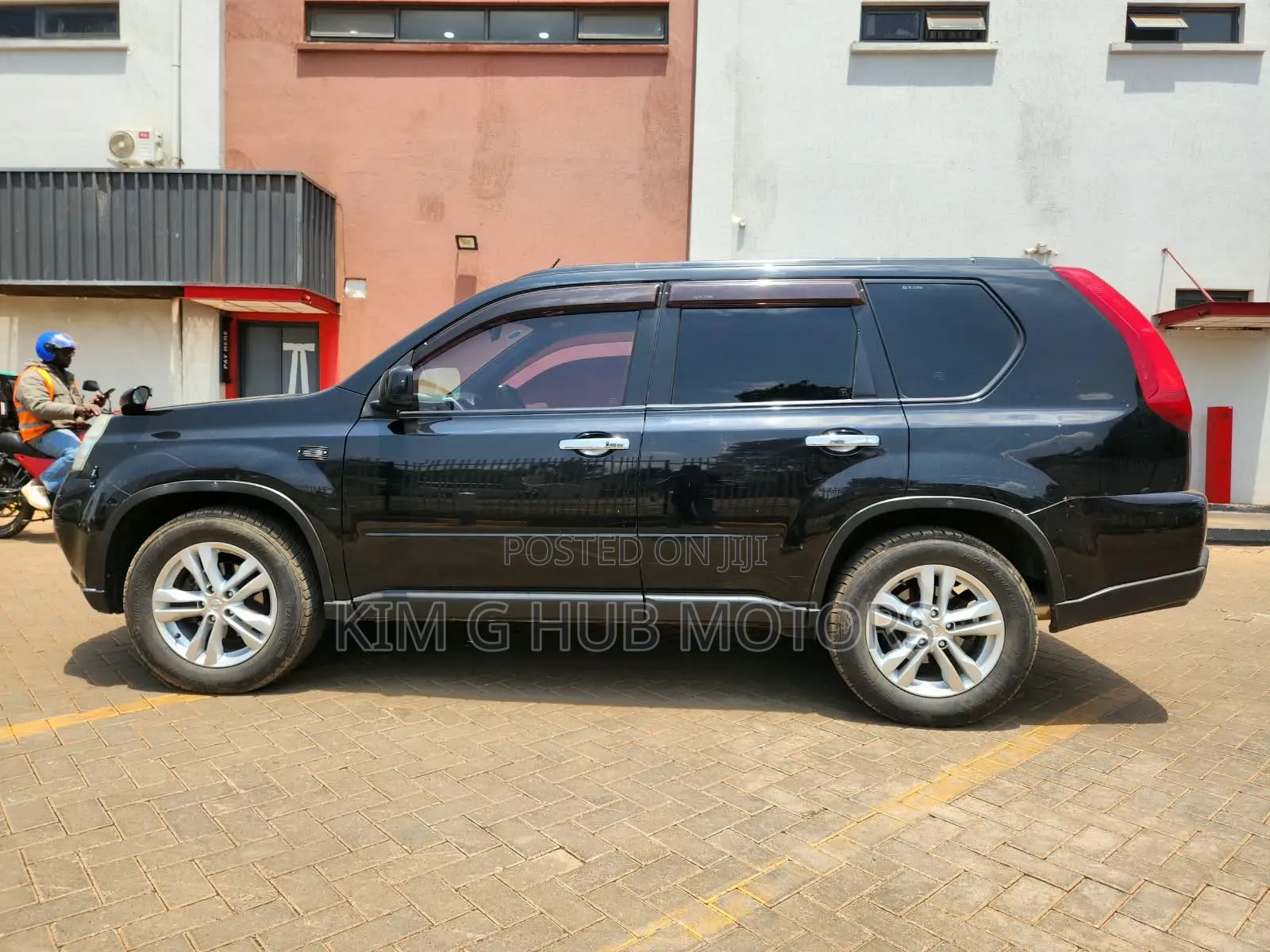 Nissan X-Trail 2.0 Petrol XE 2010 Black