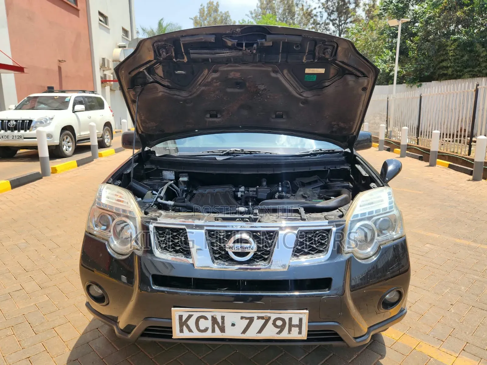 Nissan X-Trail 2.0 Petrol XE 2010 Black