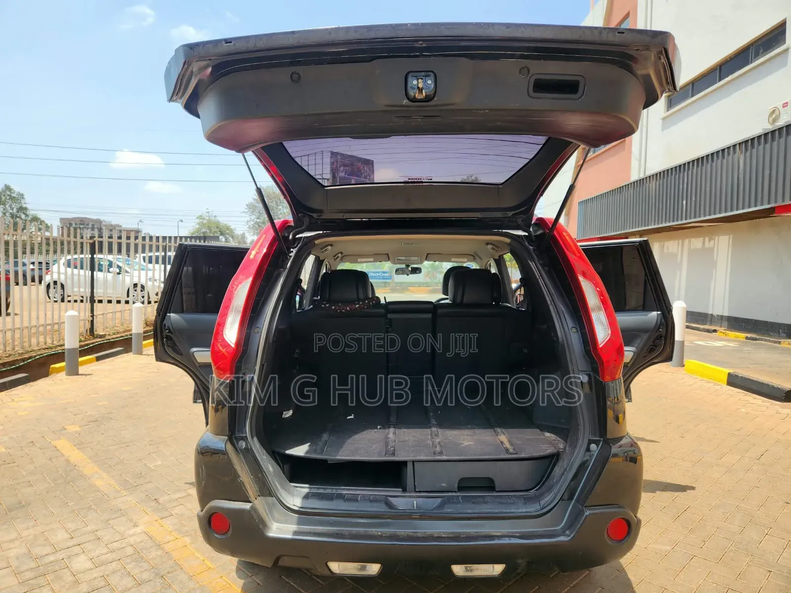 Nissan X-Trail 2.0 Petrol XE 2010 Black