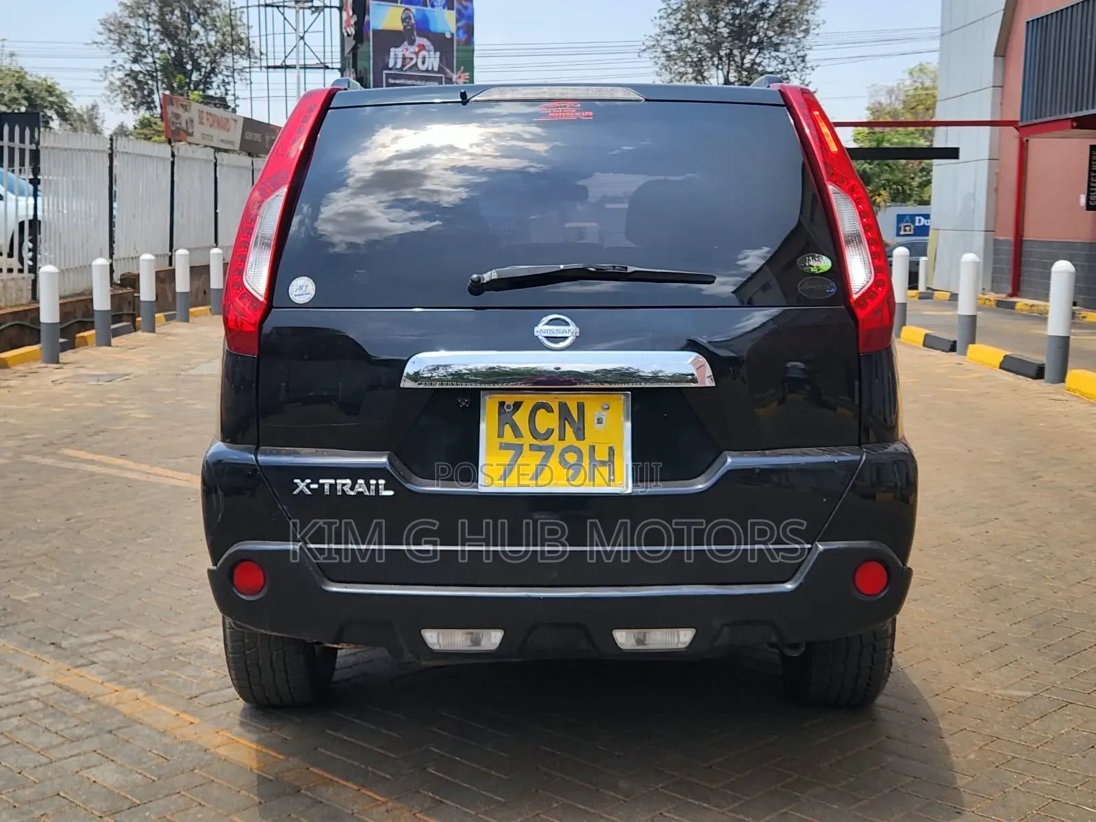 Nissan X-Trail 2.0 Petrol XE 2010 Black