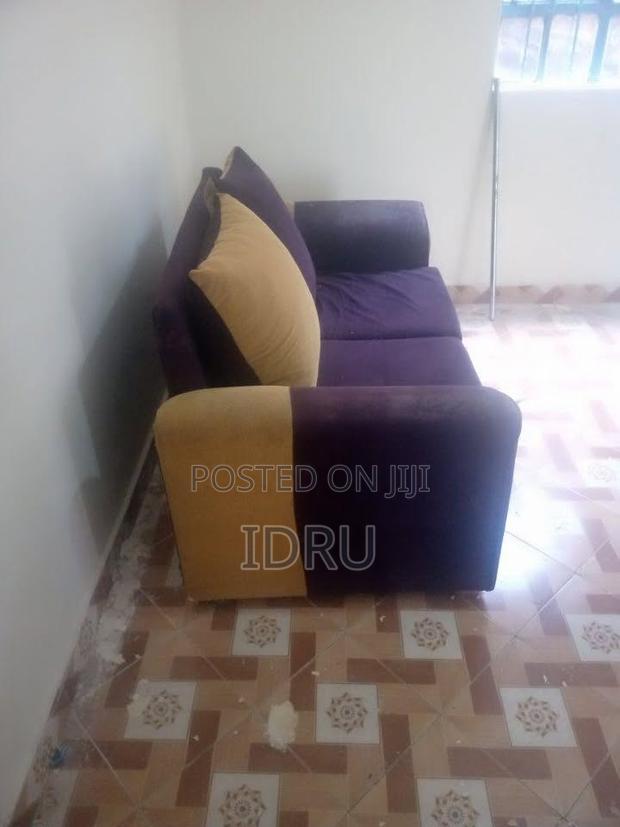 2 Seater Couch - thumbnail 2