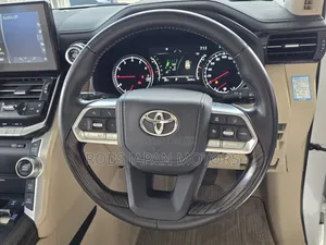 Toyota Land Cruiser 3.5 Petrol 4WD 2022 Pearl