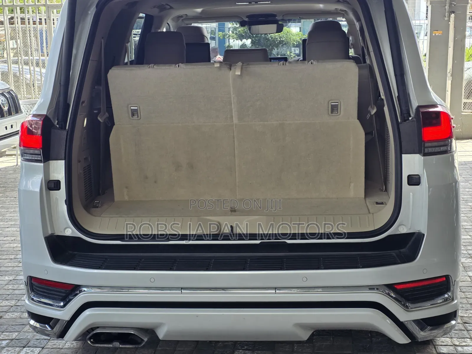 Toyota Land Cruiser 3.5 Petrol 4WD 2022 Pearl