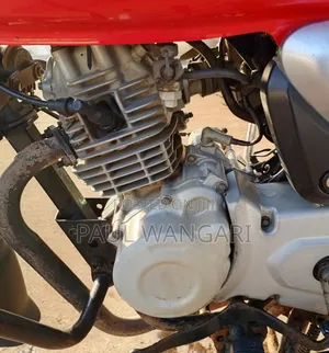 Bajaj Boxer X125 2025 Red