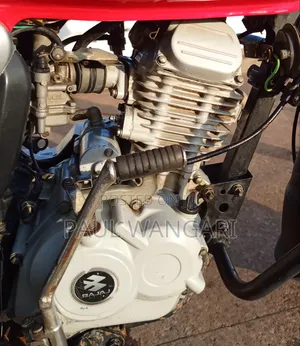 Bajaj Boxer X125 2025 Red