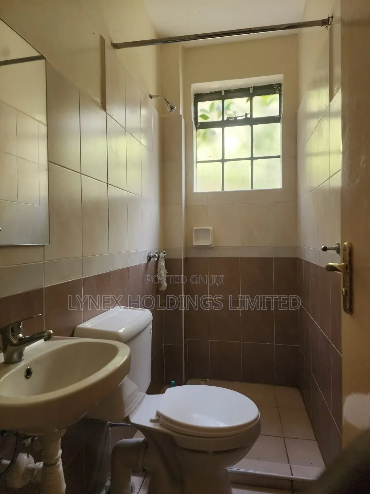 4bdrm Maisonette in Springville Park, Gateway Mall Area for sale