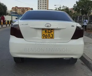 Toyota Axio 1.5 G 2WD 2007 White