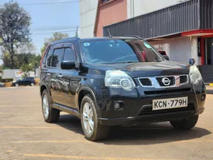 Nissan X-Trail 2.5 Petrol 4x4 SE 2010 Black