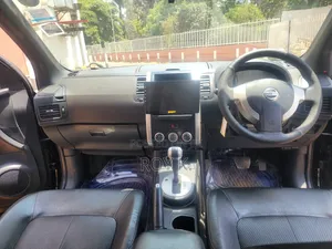 Nissan X-Trail 2.5 Petrol 4x4 SE 2010 Black