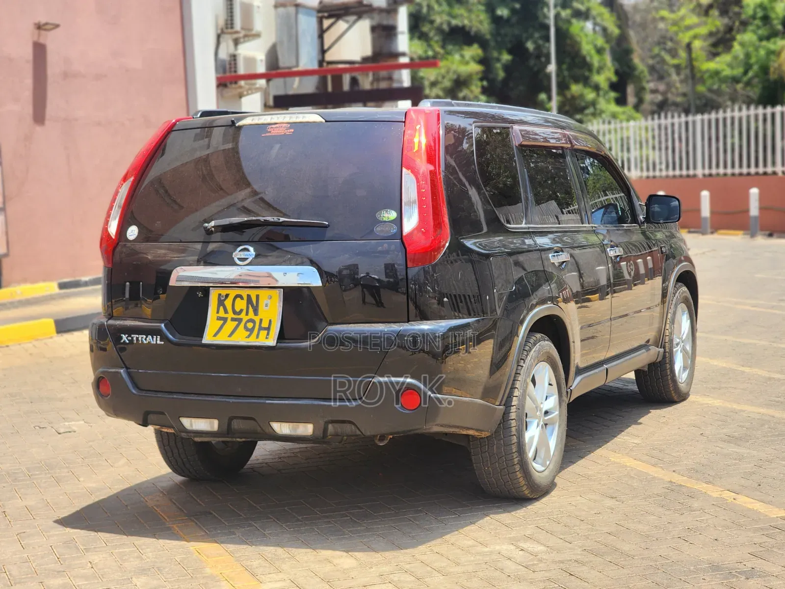 Nissan X-Trail 2.5 Petrol 4x4 SE 2010 Black