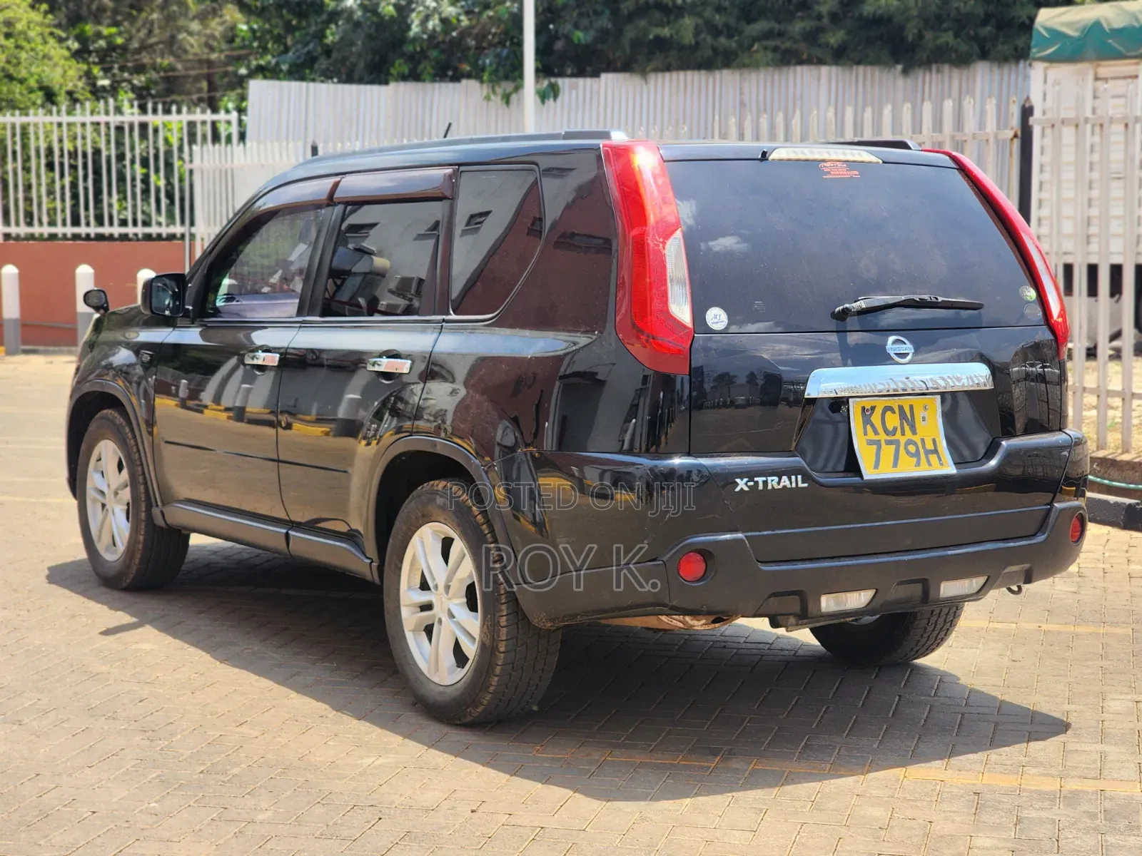 Nissan X-Trail 2.5 Petrol 4x4 SE 2010 Black