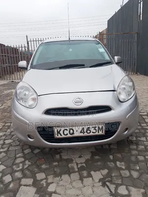 Nissan March 1.2 AWD 2012 Beige