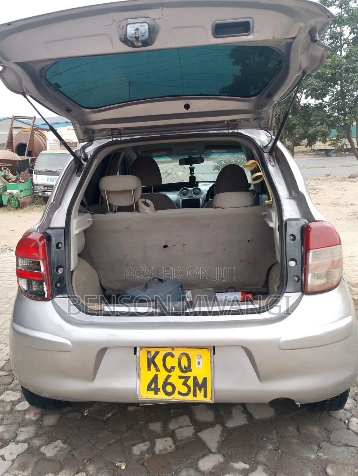 Nissan March 1.2 AWD 2012 Beige