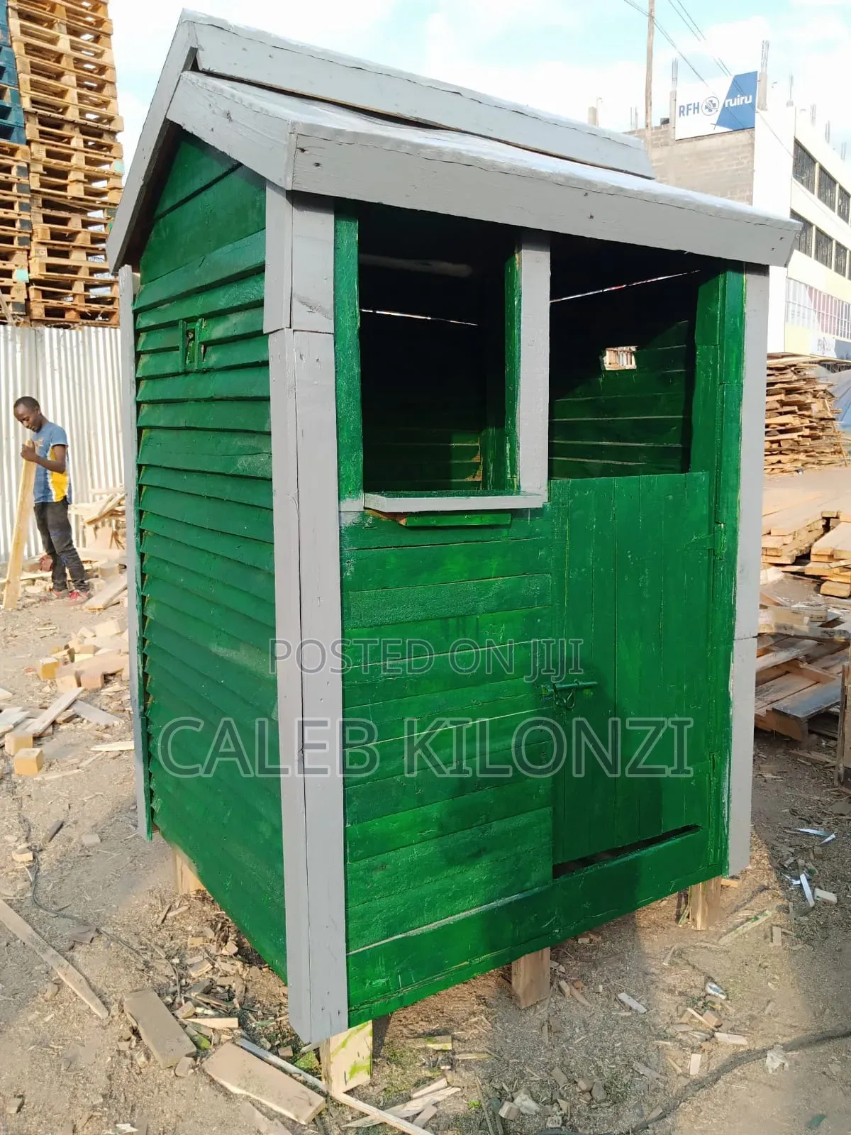 Wooden Security Guard Booth