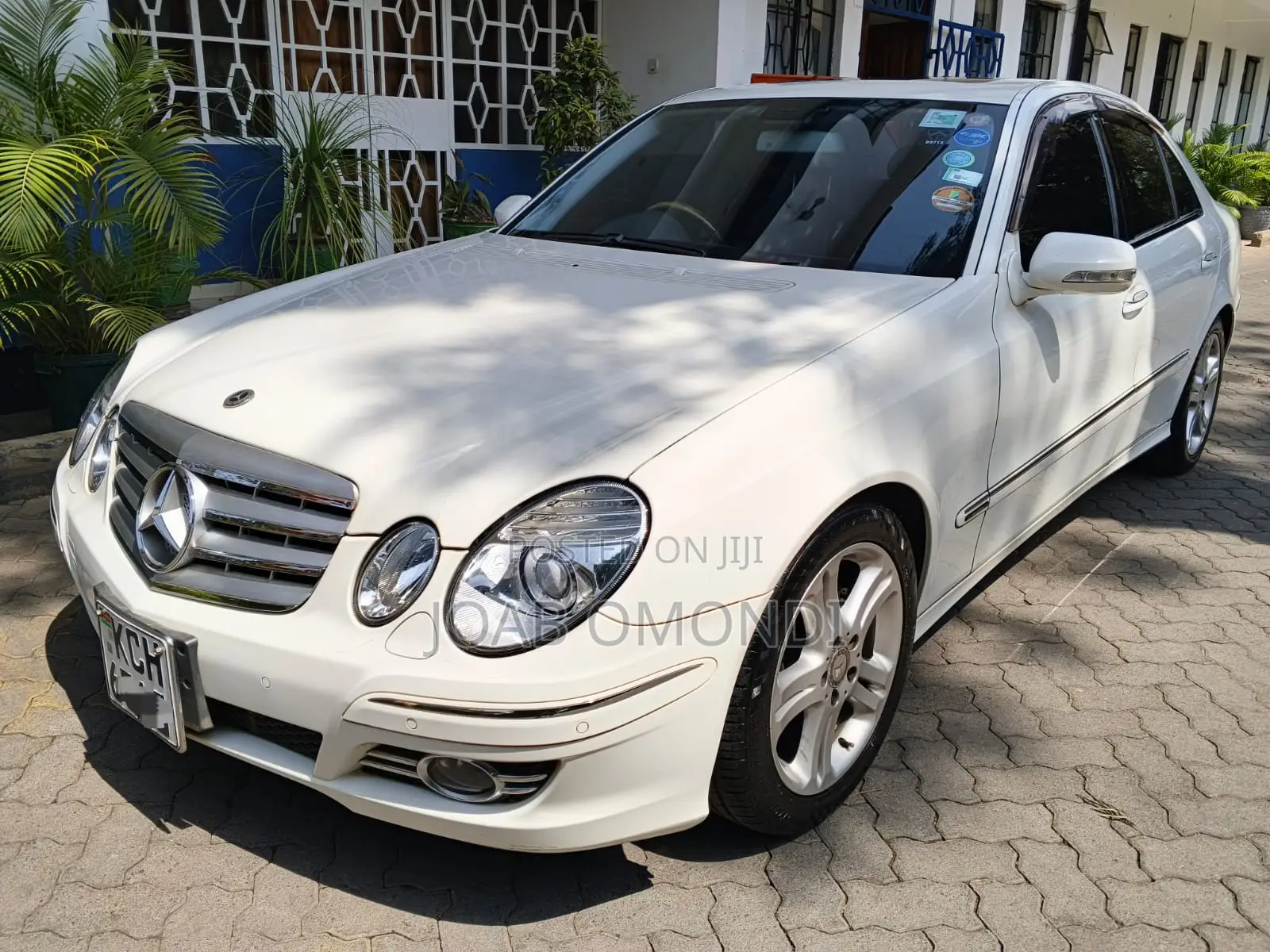 Mercedes-Benz E350 Base 4dr Sedan RWD (3.5L 6cyl 7A) 2009 White