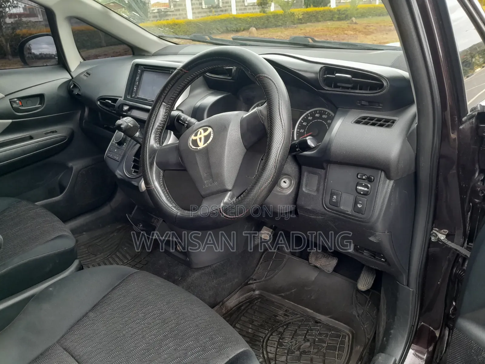 Toyota Wish 2011 Maroon