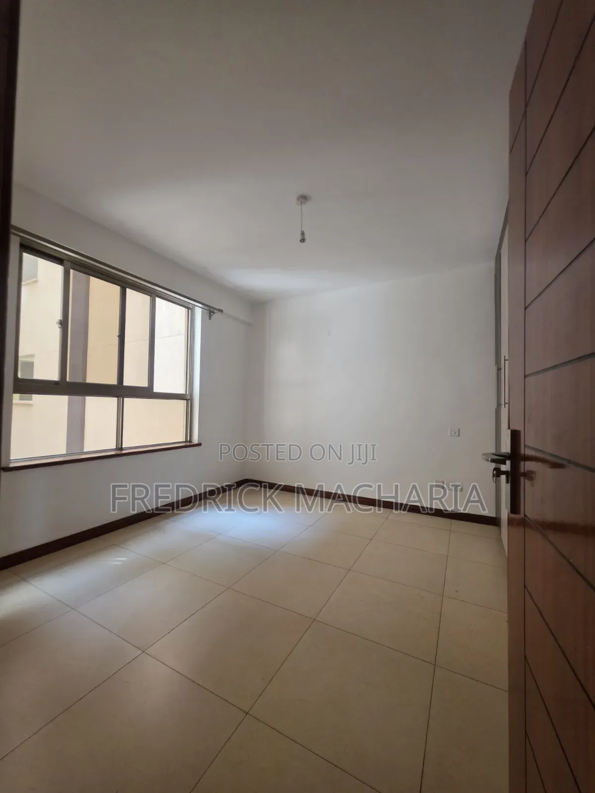 4bdrm Apartment in Behind Safari Park, Roysambu for sale
