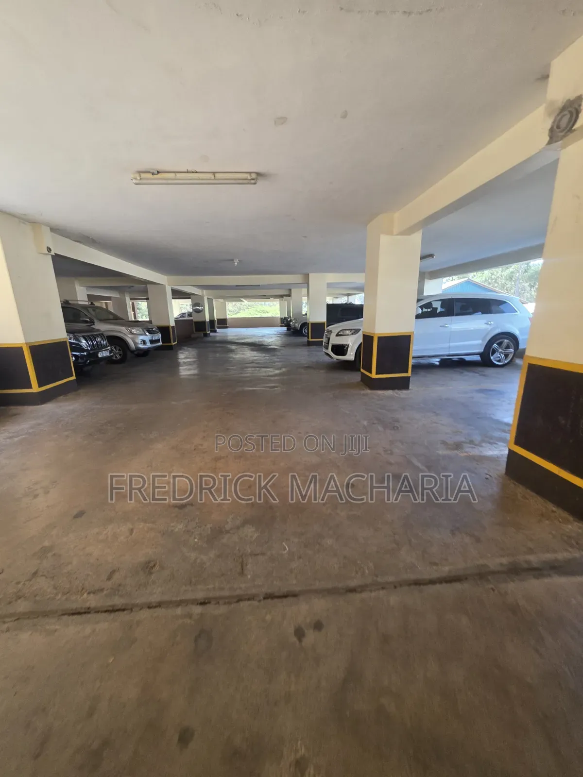 4bdrm Apartment in Behind Safari Park, Roysambu for sale