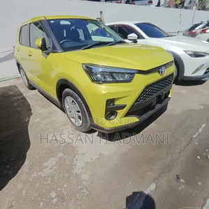 Toyota Raize 2020 Yellow