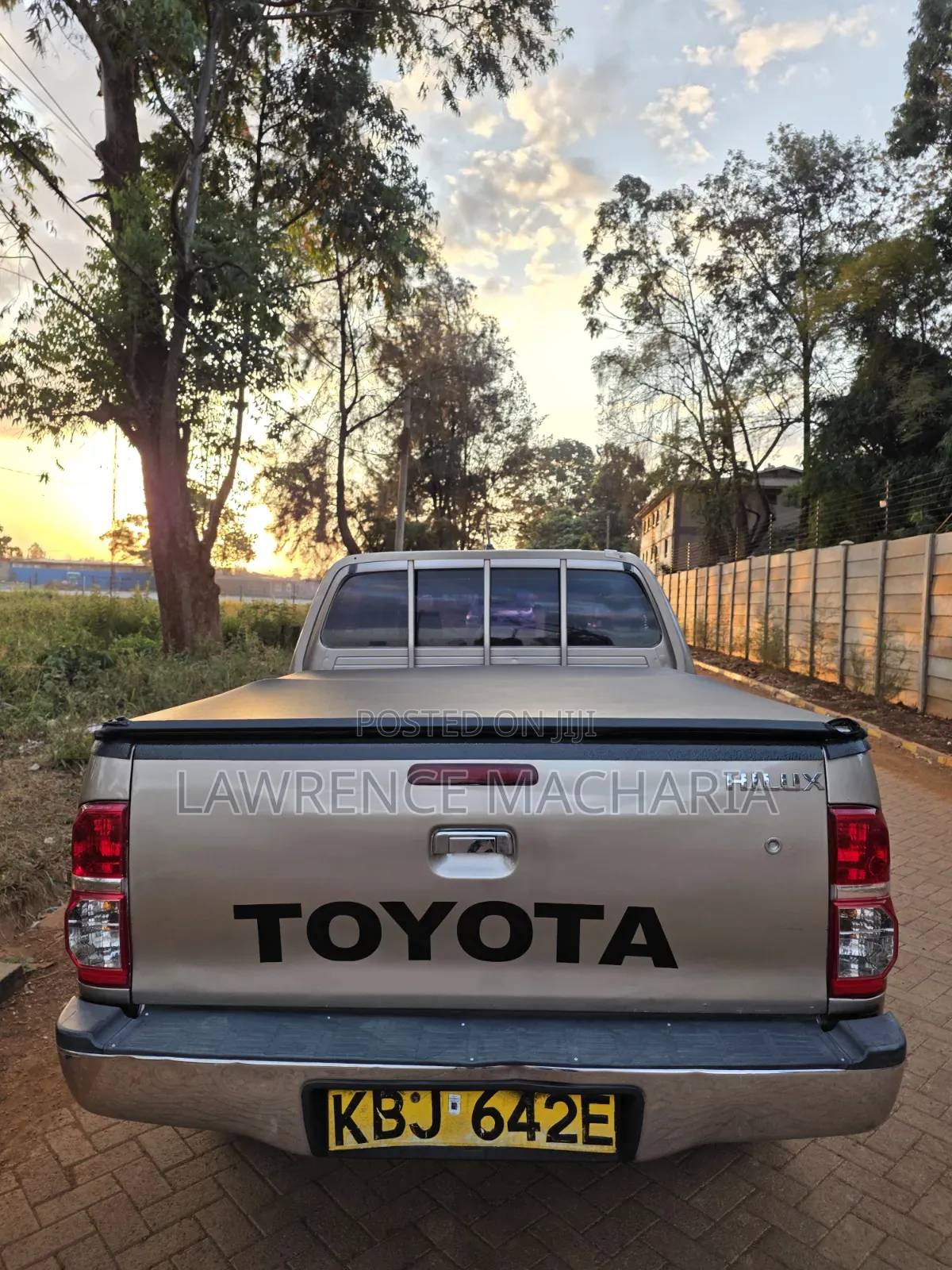Toyota Hilux 2009 Gold
