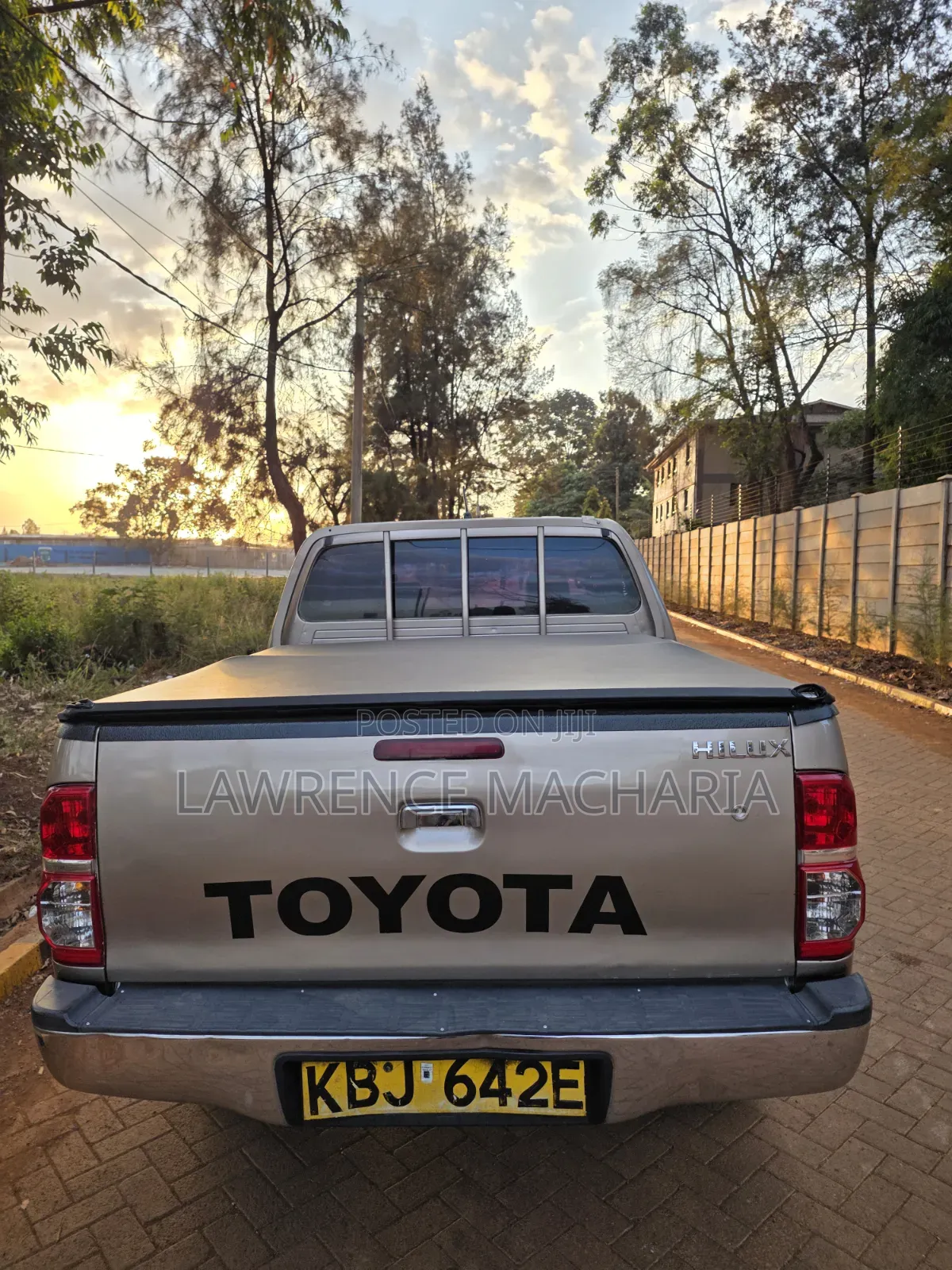 Toyota Hilux 2009 Gold