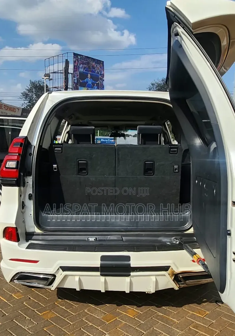 Toyota Land Cruiser Prado 2014 White