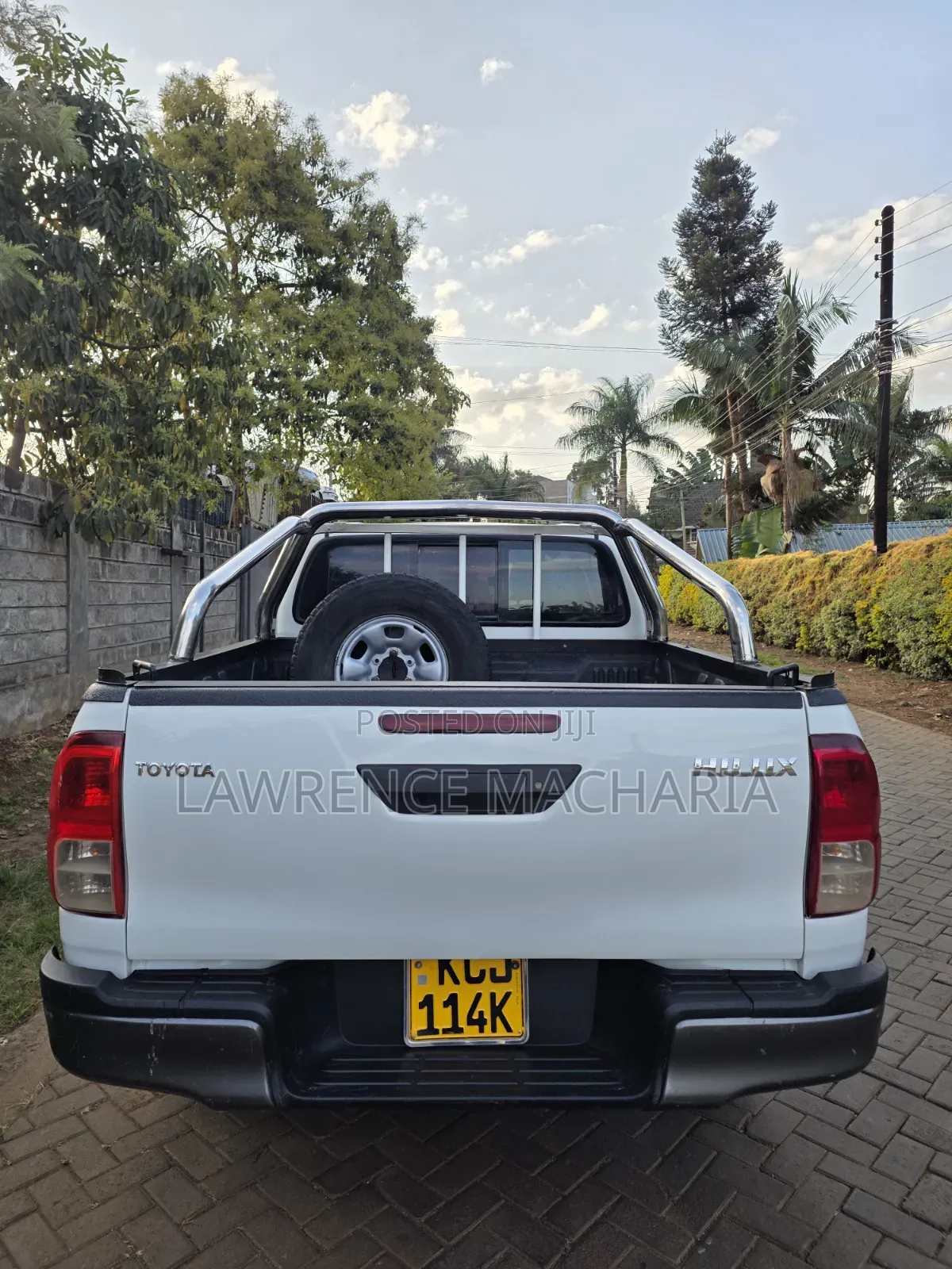 Toyota Hilux 2016 White