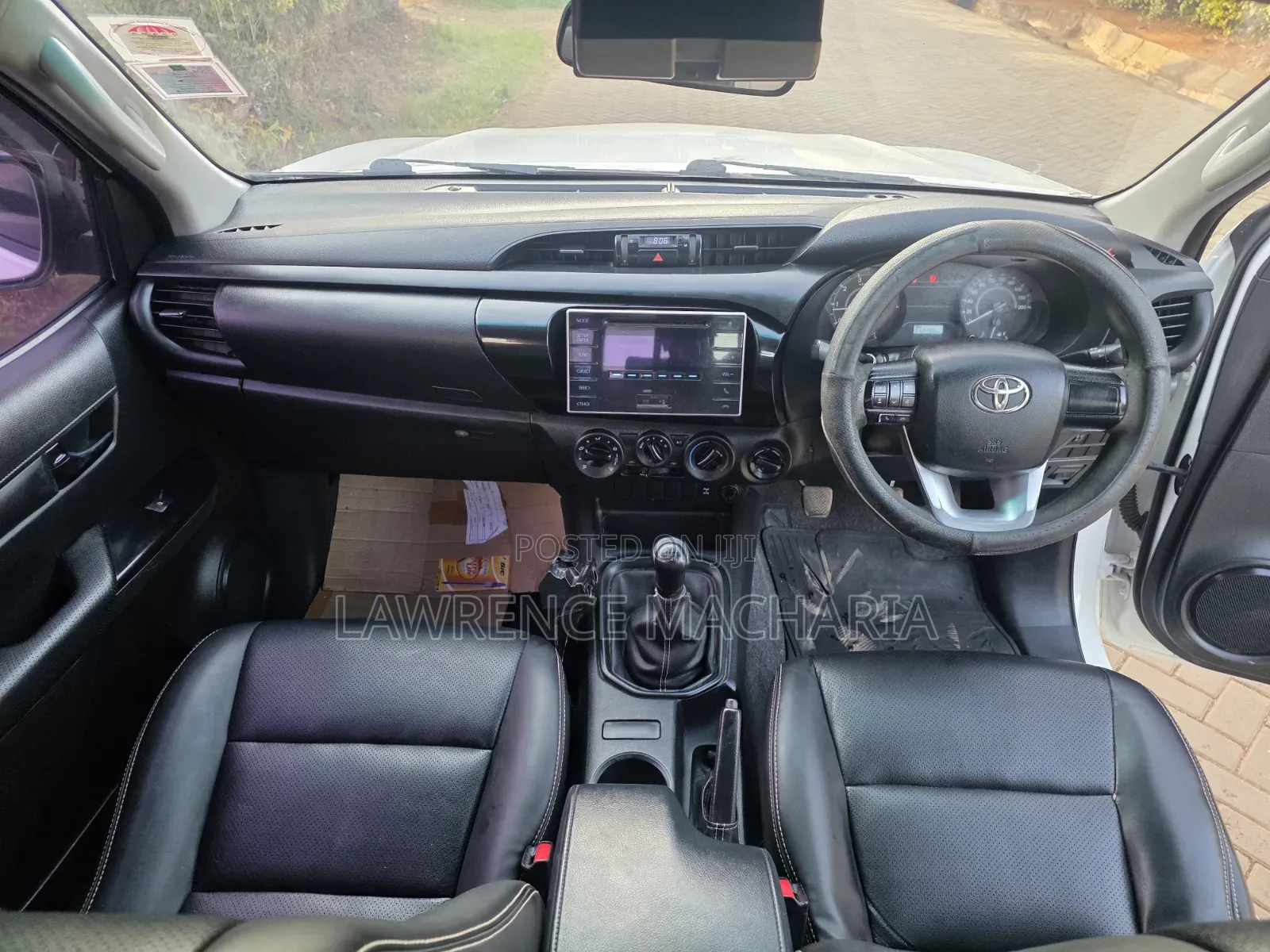Toyota Hilux 2016 White