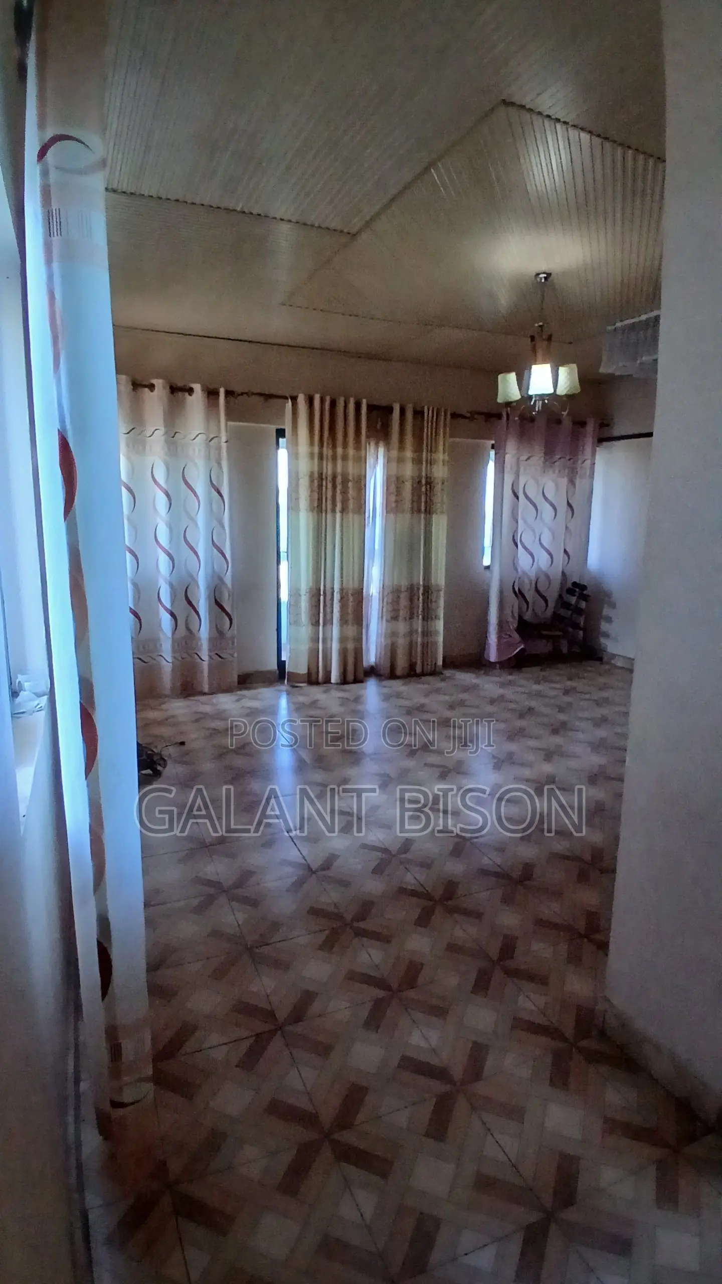 4bdrm Maisonette in Alendu, Kolwa Central for sale