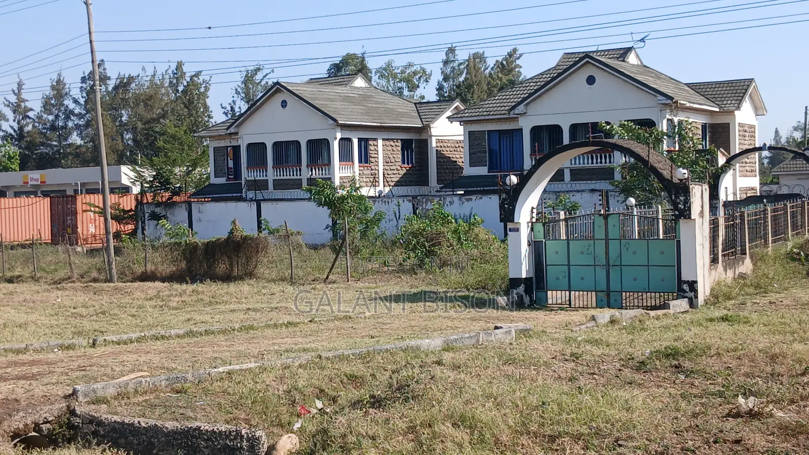 4bdrm Maisonette in Alendu, Kolwa Central for sale