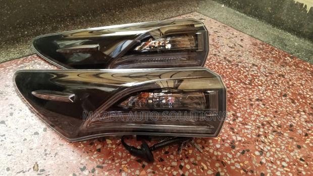 Harrier Zsu60 Tailights 2014 -2017 - main view