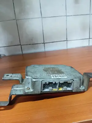 Gearbox Computer for Nissan Xtrail Nt 30 Nissan B15