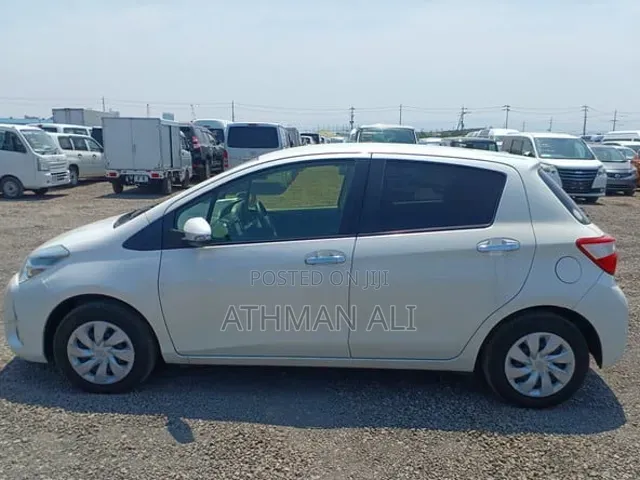 Toyota Vitz 1.0 FWD 5dr 2019 Pearl