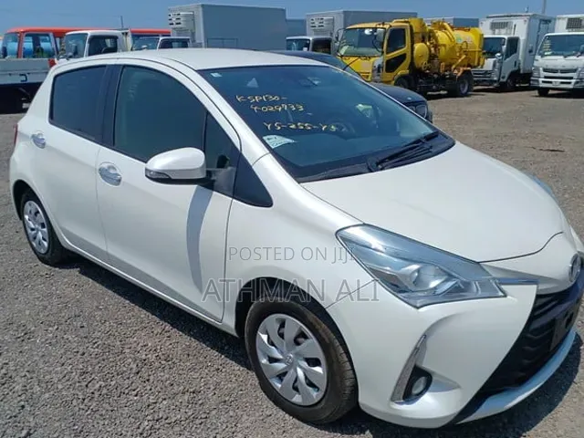 Toyota Vitz 1.0 FWD 5dr 2019 Pearl