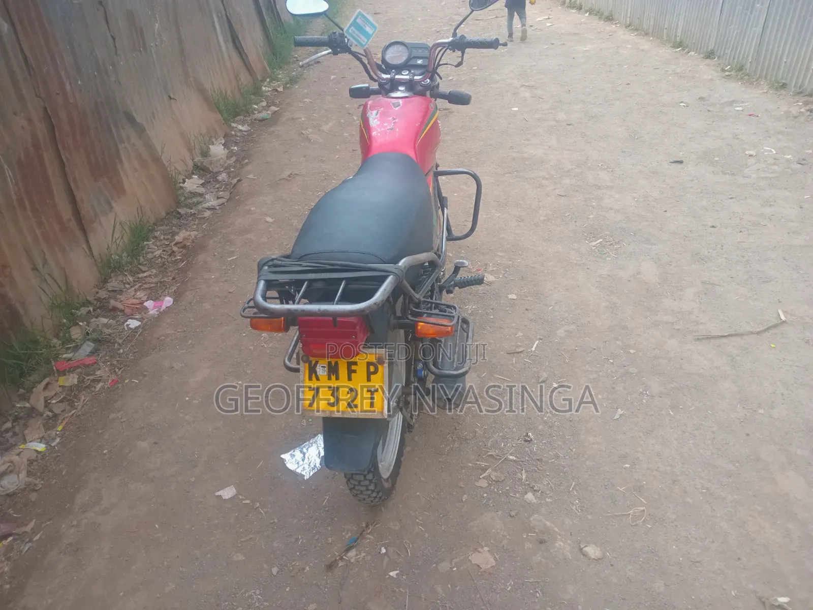 Honda CB 2021 Red