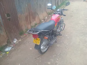 Honda CB 2021 Red