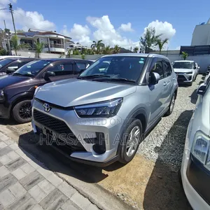 Toyota Raize 2020 Silver